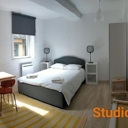 Le 1 St Yves Studios Tréguier Eksteriør billede