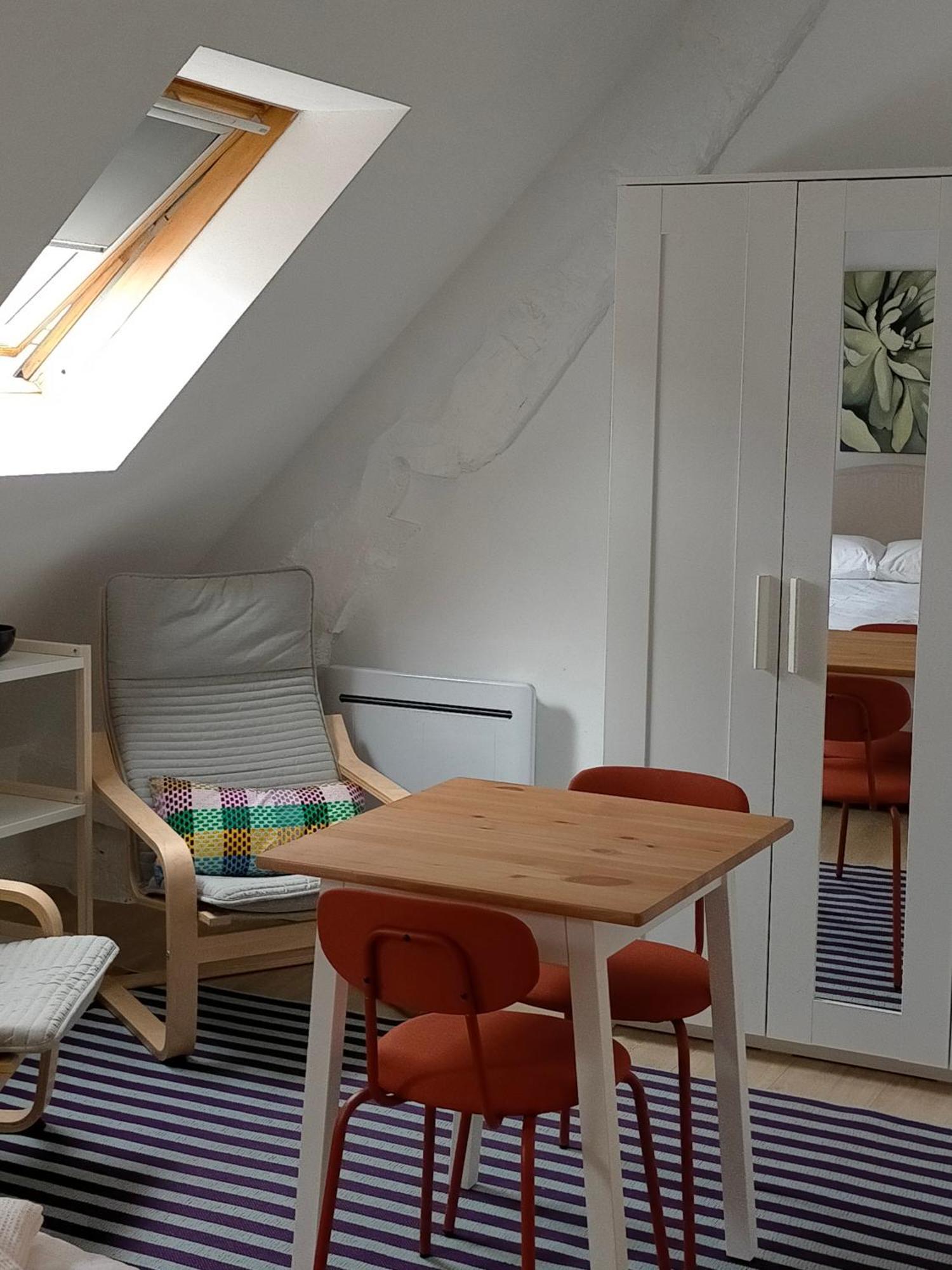 Le 1 St Yves Studios Tréguier Eksteriør billede